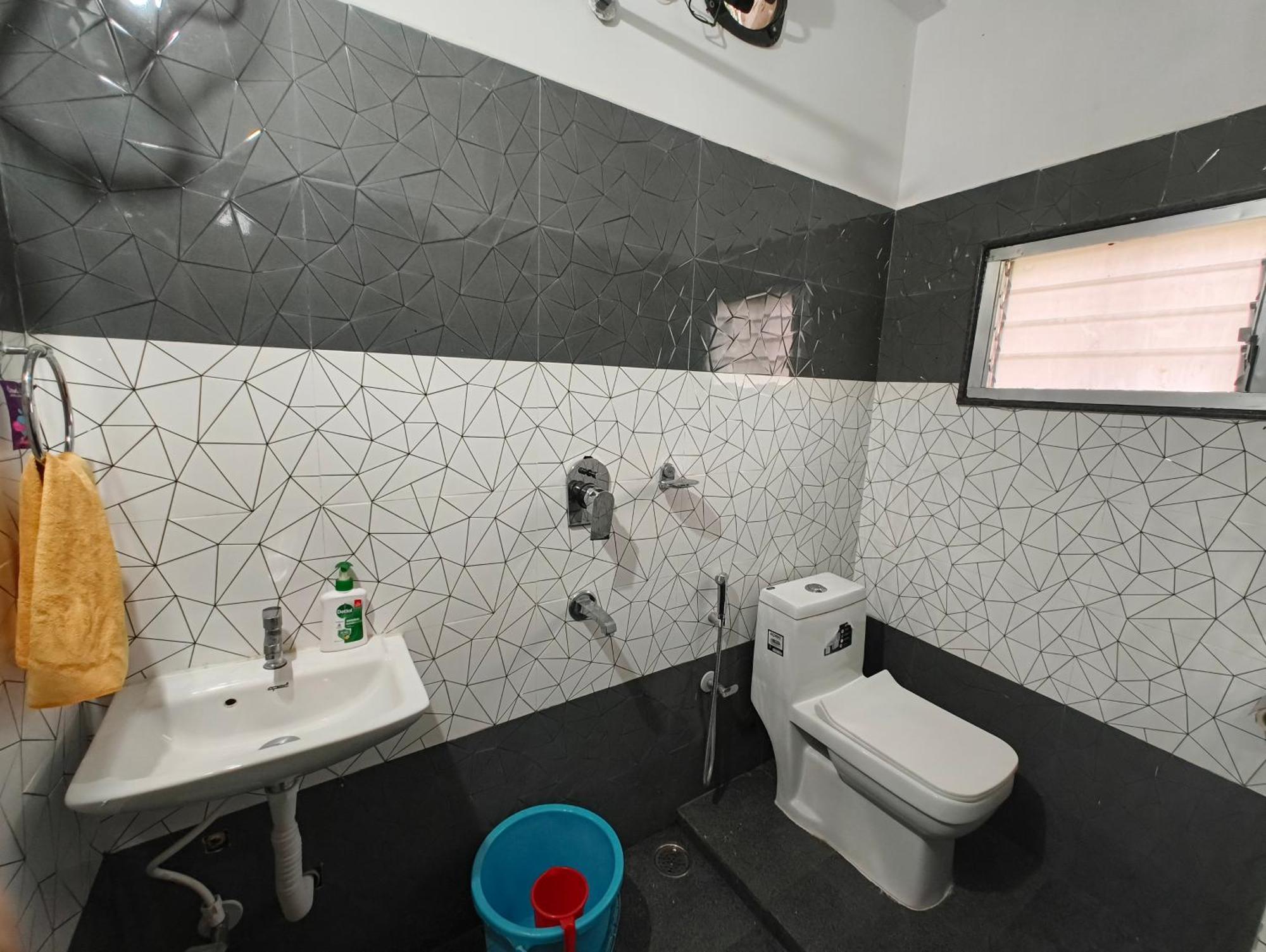Anjali Homestay - 10 Mins From Airport สิริกุรี ภายนอก รูปภาพ